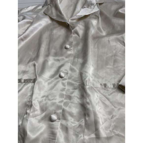 Victoria Secret Pajama Sleep Shirt Cream Oversized Large Button Up Long Sleeve - Picture 2 of 6